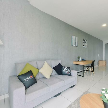 1 Tebrau Suites By Subhome Τζόχορ Μπάχρου Εξωτερικό φωτογραφία