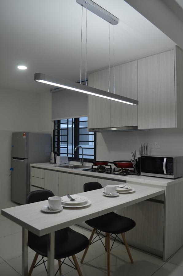 1 Tebrau Suites By Subhome Τζόχορ Μπάχρου Εξωτερικό φωτογραφία