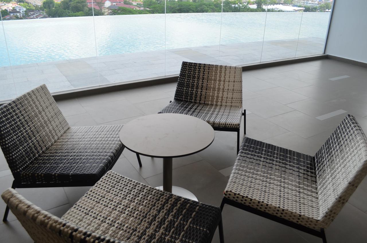 1 Tebrau Suites By Subhome Τζόχορ Μπάχρου Εξωτερικό φωτογραφία