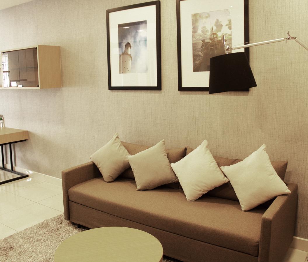1 Tebrau Suites By Subhome Τζόχορ Μπάχρου Εξωτερικό φωτογραφία