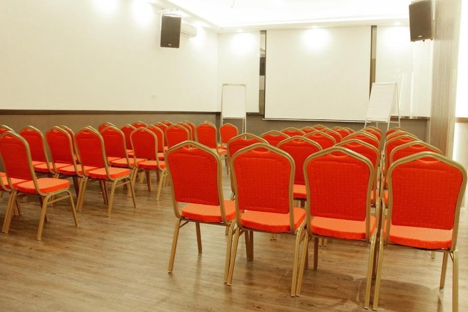 1 Tebrau Suites By Subhome Τζόχορ Μπάχρου Εξωτερικό φωτογραφία