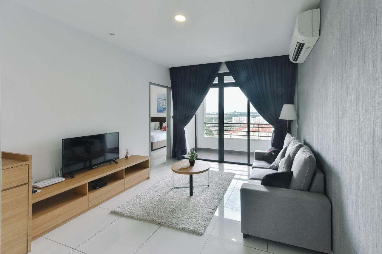 1 Tebrau Suites By Subhome Τζόχορ Μπάχρου Εξωτερικό φωτογραφία