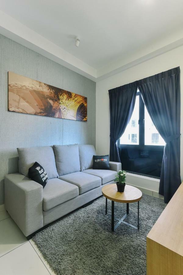 1 Tebrau Suites By Subhome Τζόχορ Μπάχρου Εξωτερικό φωτογραφία