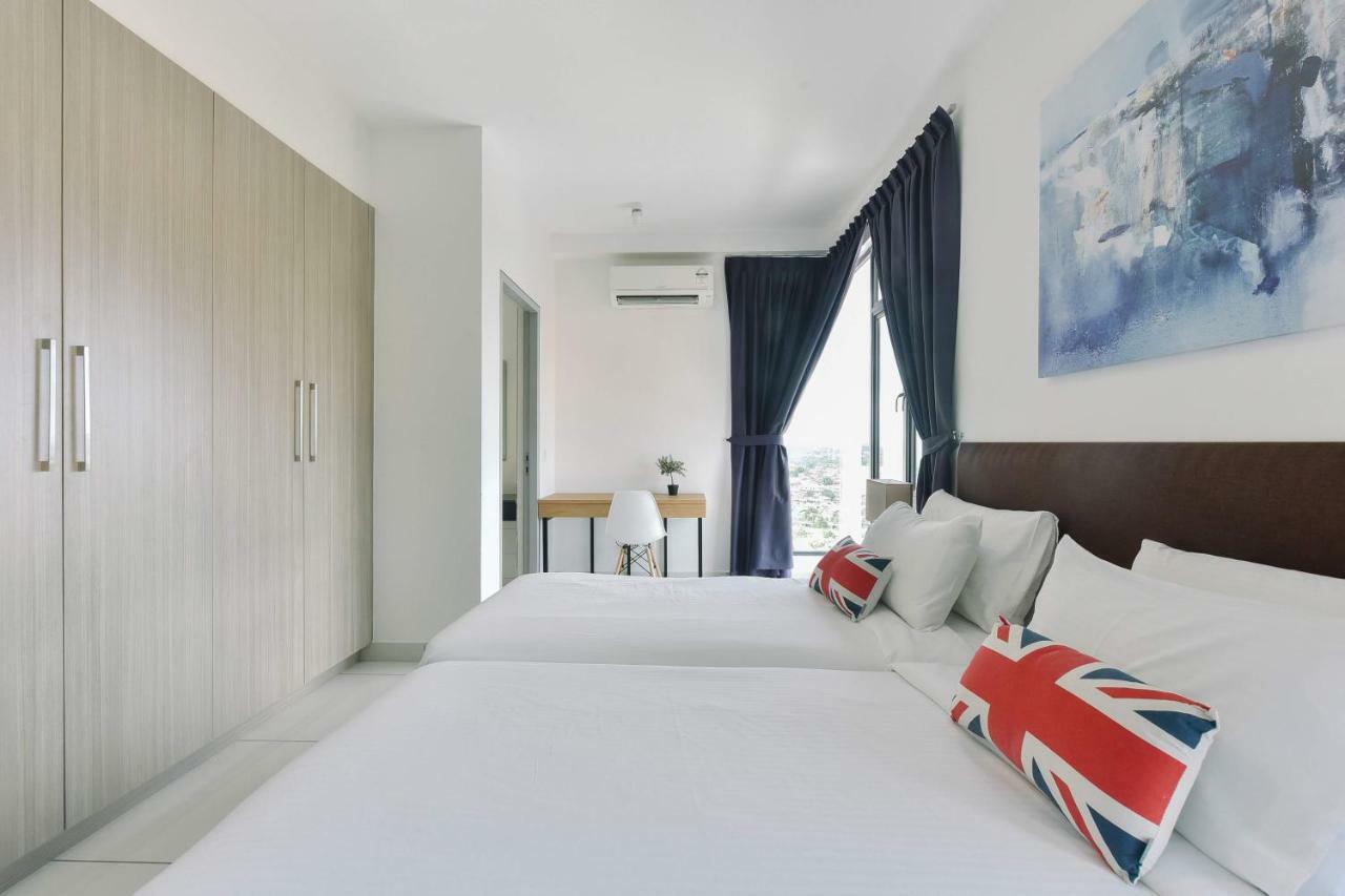 1 Tebrau Suites By Subhome Τζόχορ Μπάχρου Εξωτερικό φωτογραφία