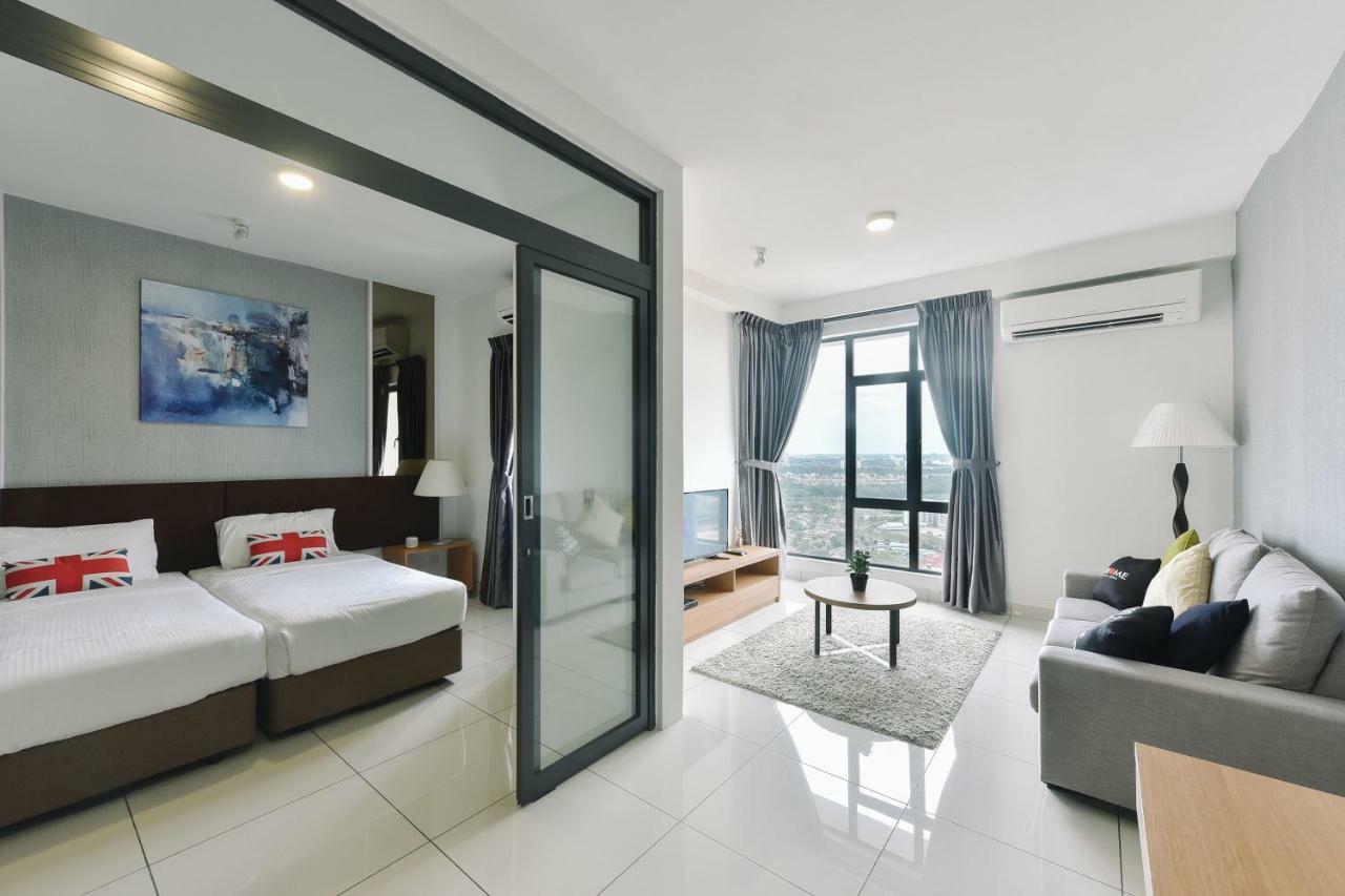 1 Tebrau Suites By Subhome Τζόχορ Μπάχρου Εξωτερικό φωτογραφία