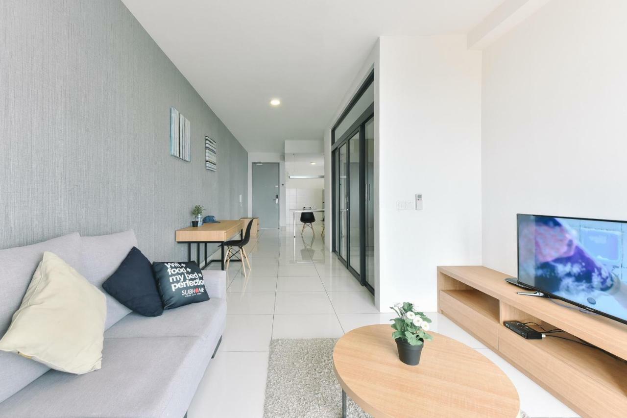 1 Tebrau Suites By Subhome Τζόχορ Μπάχρου Εξωτερικό φωτογραφία