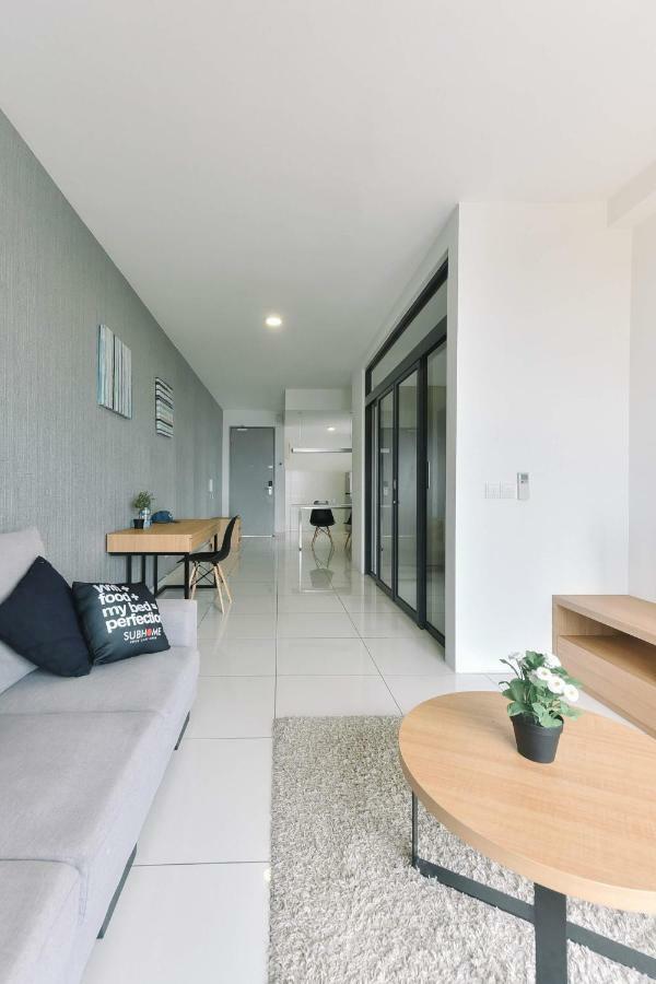 1 Tebrau Suites By Subhome Τζόχορ Μπάχρου Εξωτερικό φωτογραφία