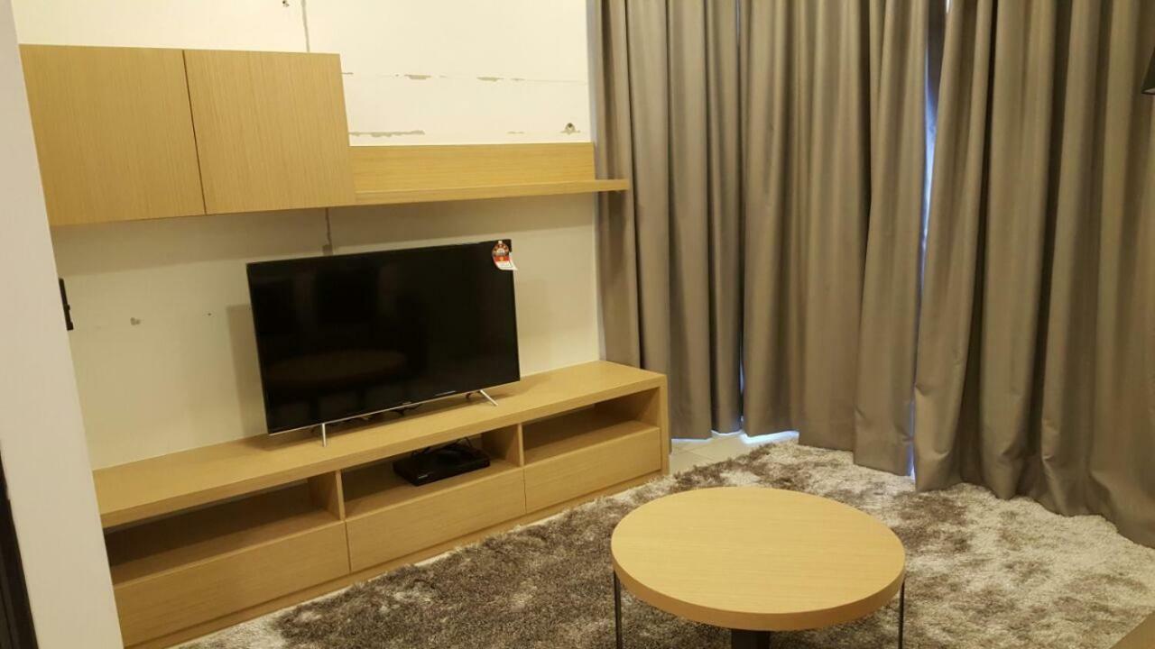 1 Tebrau Suites By Subhome Τζόχορ Μπάχρου Εξωτερικό φωτογραφία