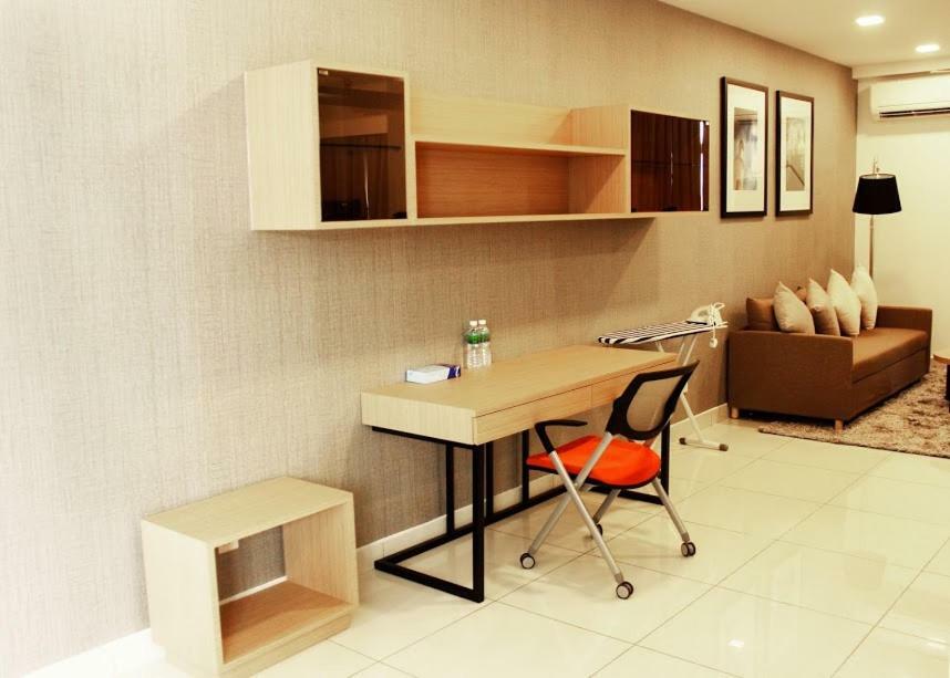 1 Tebrau Suites By Subhome Τζόχορ Μπάχρου Εξωτερικό φωτογραφία