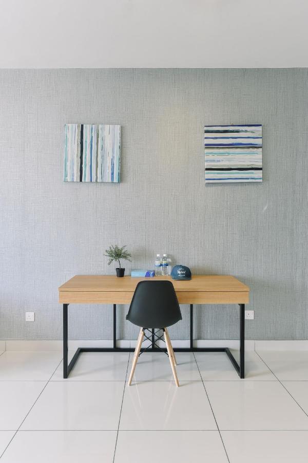 1 Tebrau Suites By Subhome Τζόχορ Μπάχρου Εξωτερικό φωτογραφία